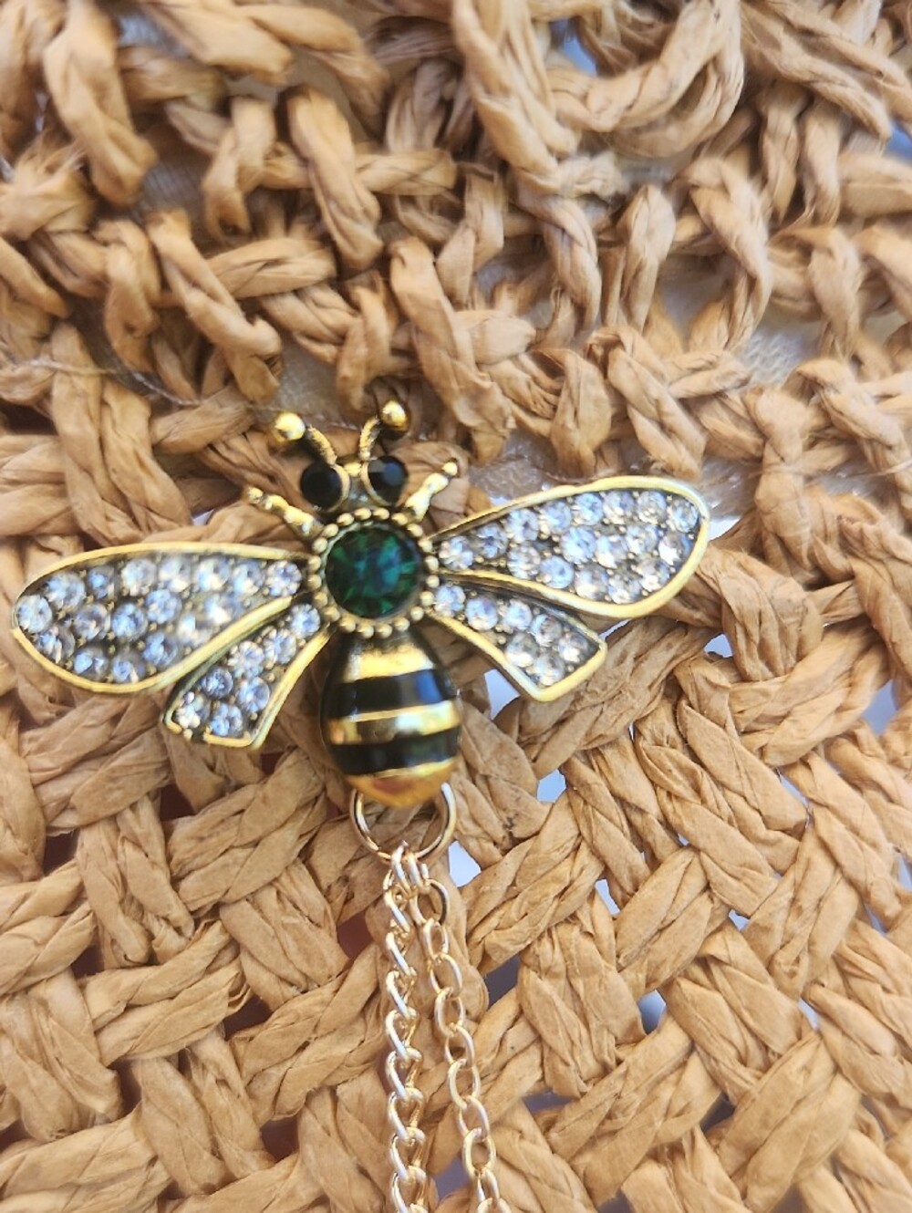 New Gold-Tone Bee and Emerald Chain Brooch - Women Jewelry - Picture 2 of 5